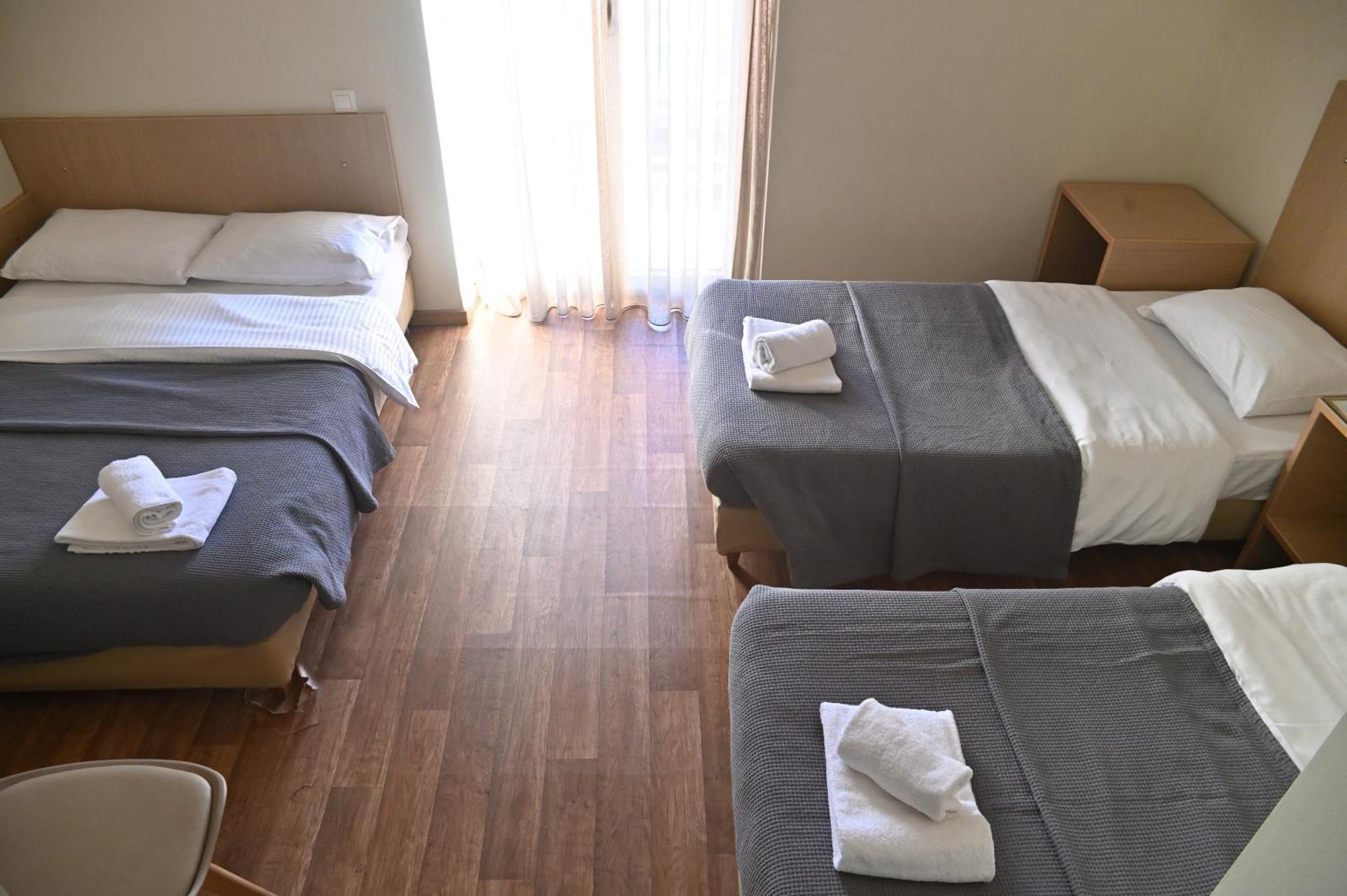 Kentrikon Hotel Chalkida Luaran gambar