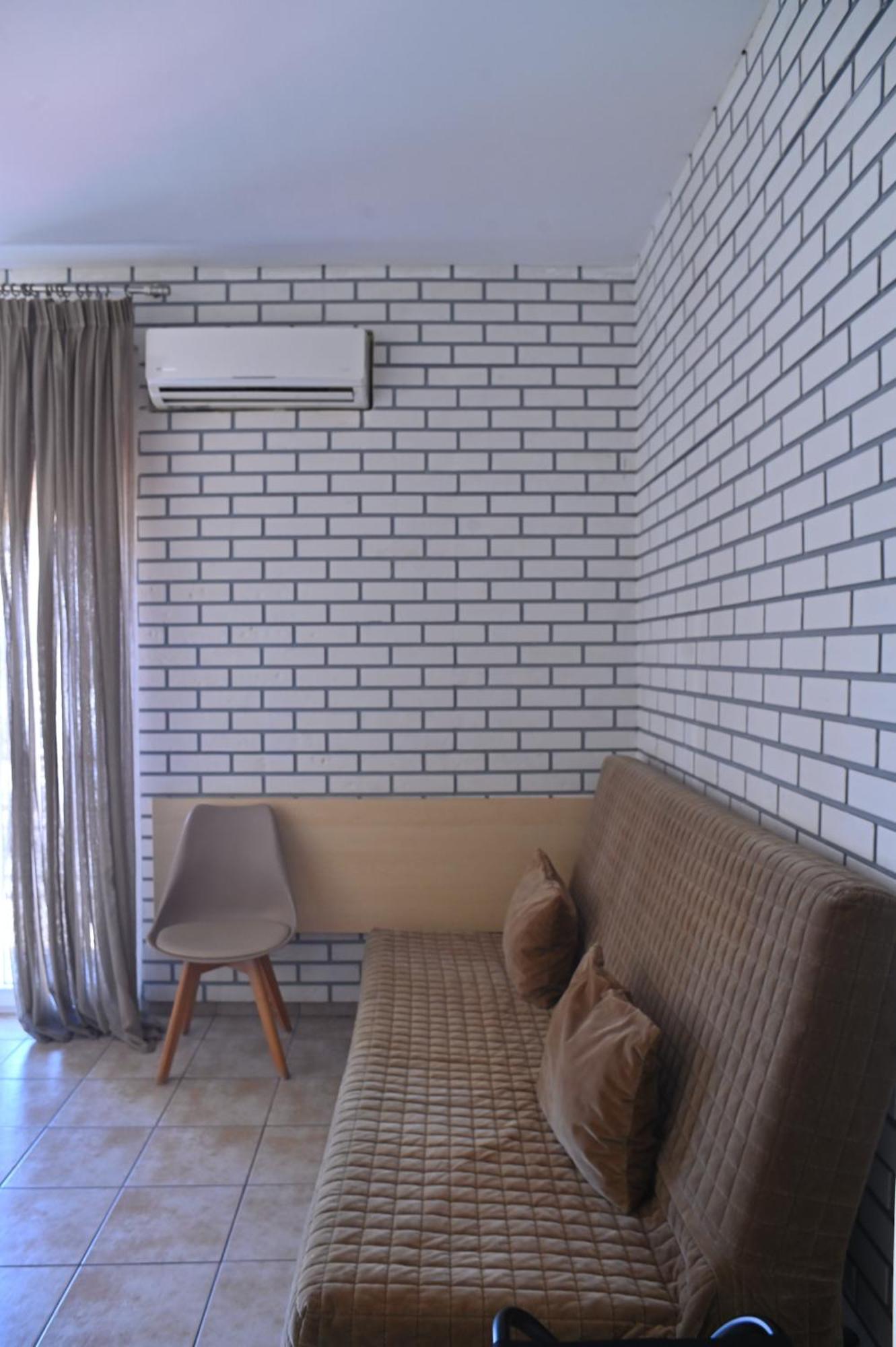 Kentrikon Hotel Chalkida Luaran gambar