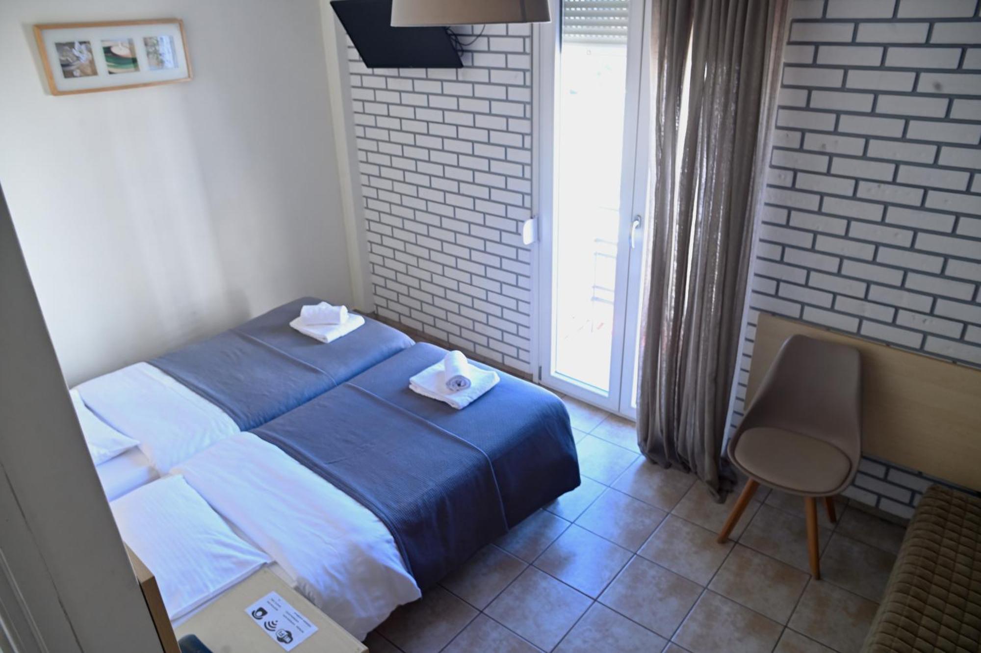 Kentrikon Hotel Chalkida Luaran gambar