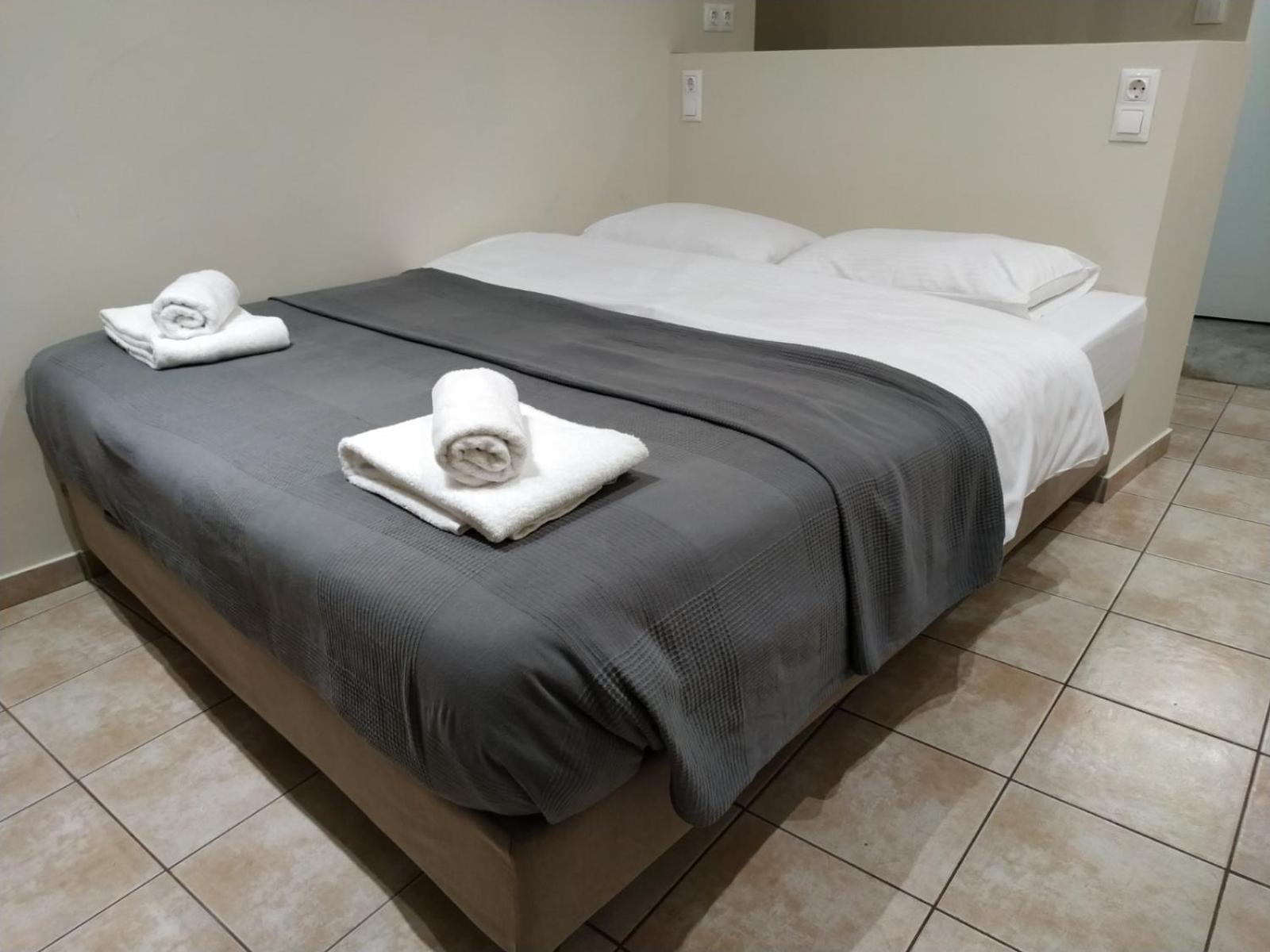 Kentrikon Hotel Chalkida Luaran gambar