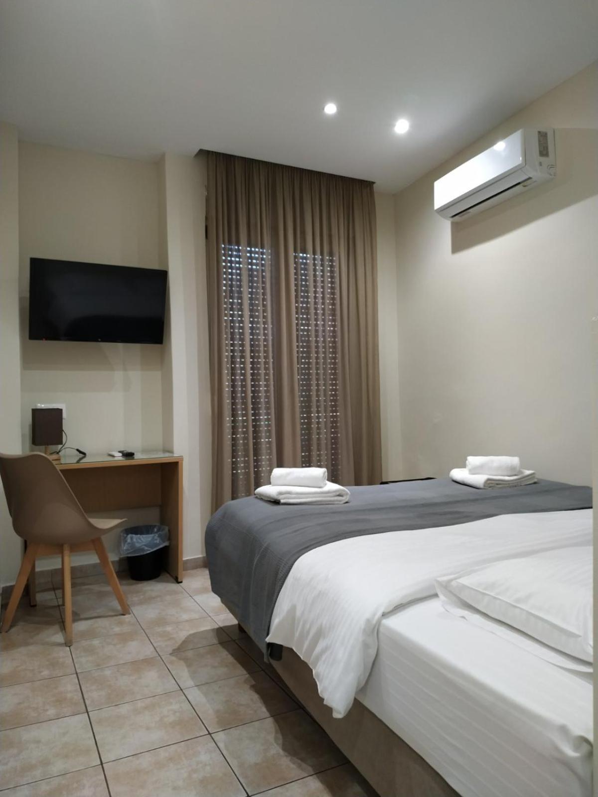 Kentrikon Hotel Chalkida Luaran gambar