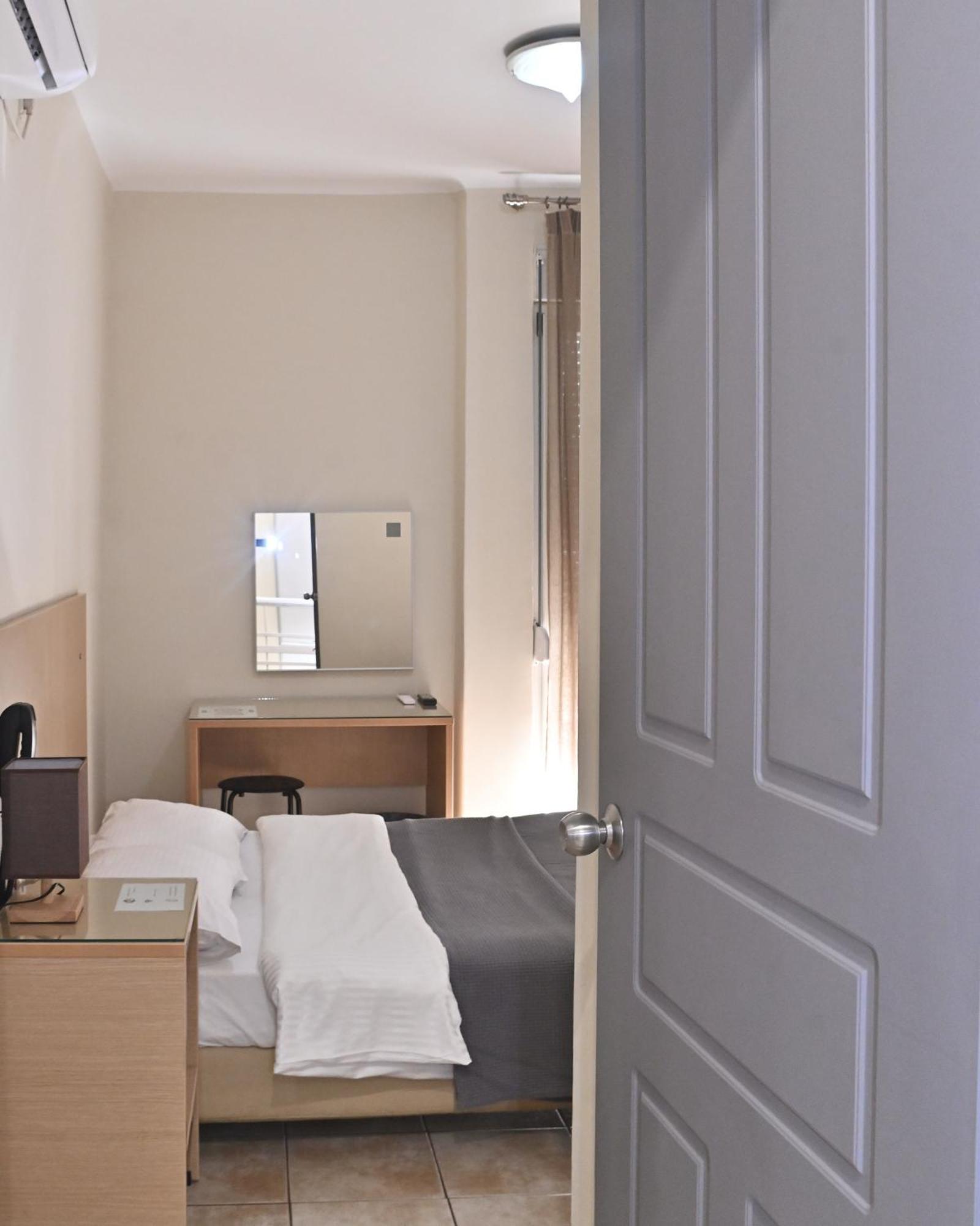 Kentrikon Hotel Chalkida Luaran gambar